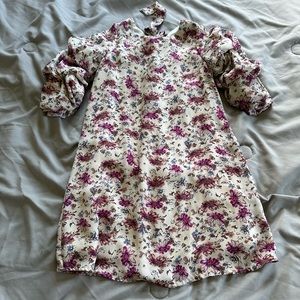 Girls dress